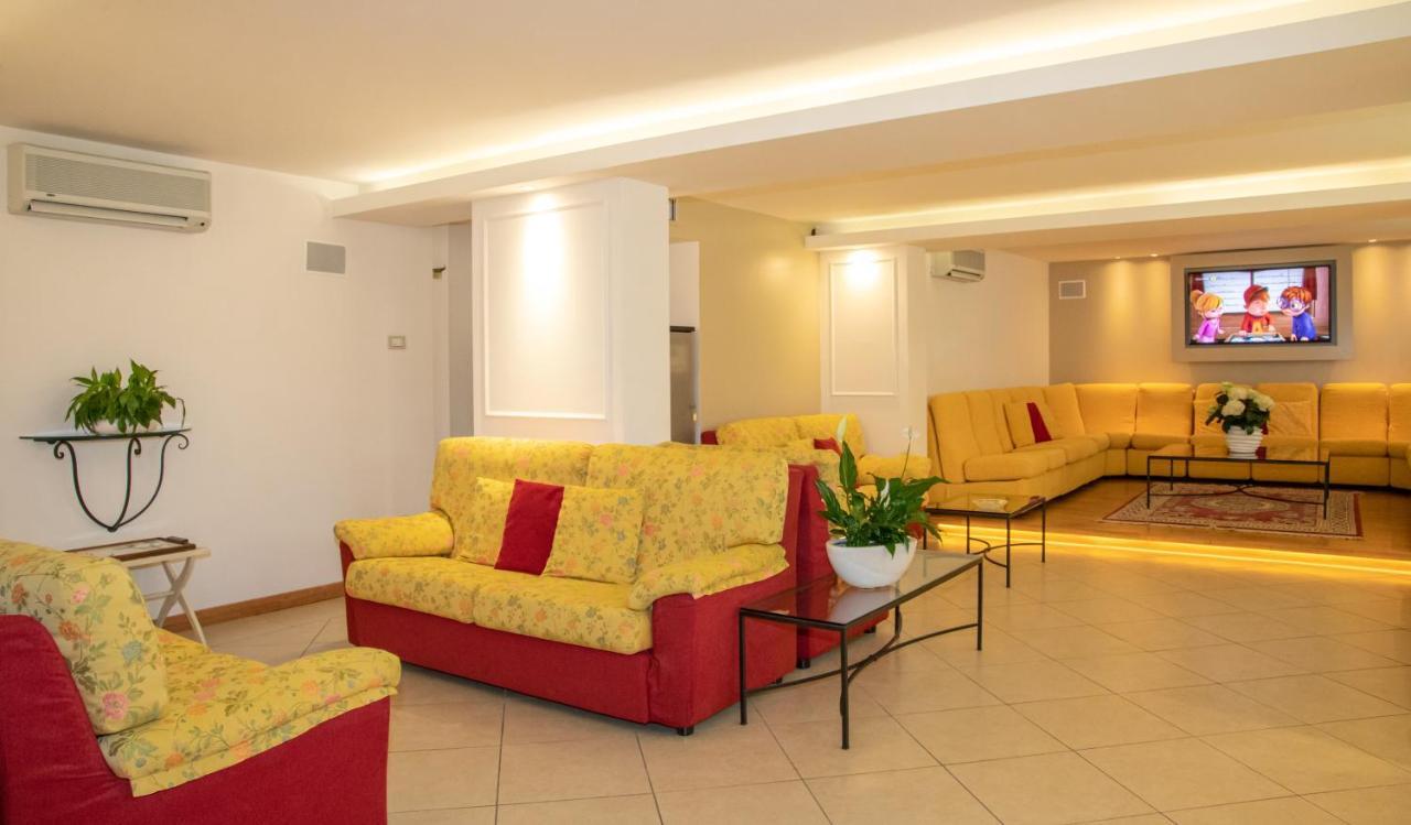 Hotel Imperia Lido di Jesolo Ngoại thất bức ảnh