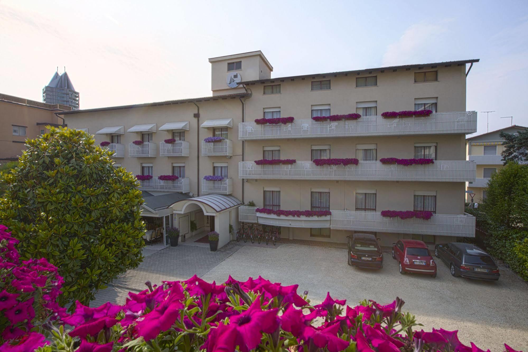Hotel Imperia Lido di Jesolo Ngoại thất bức ảnh