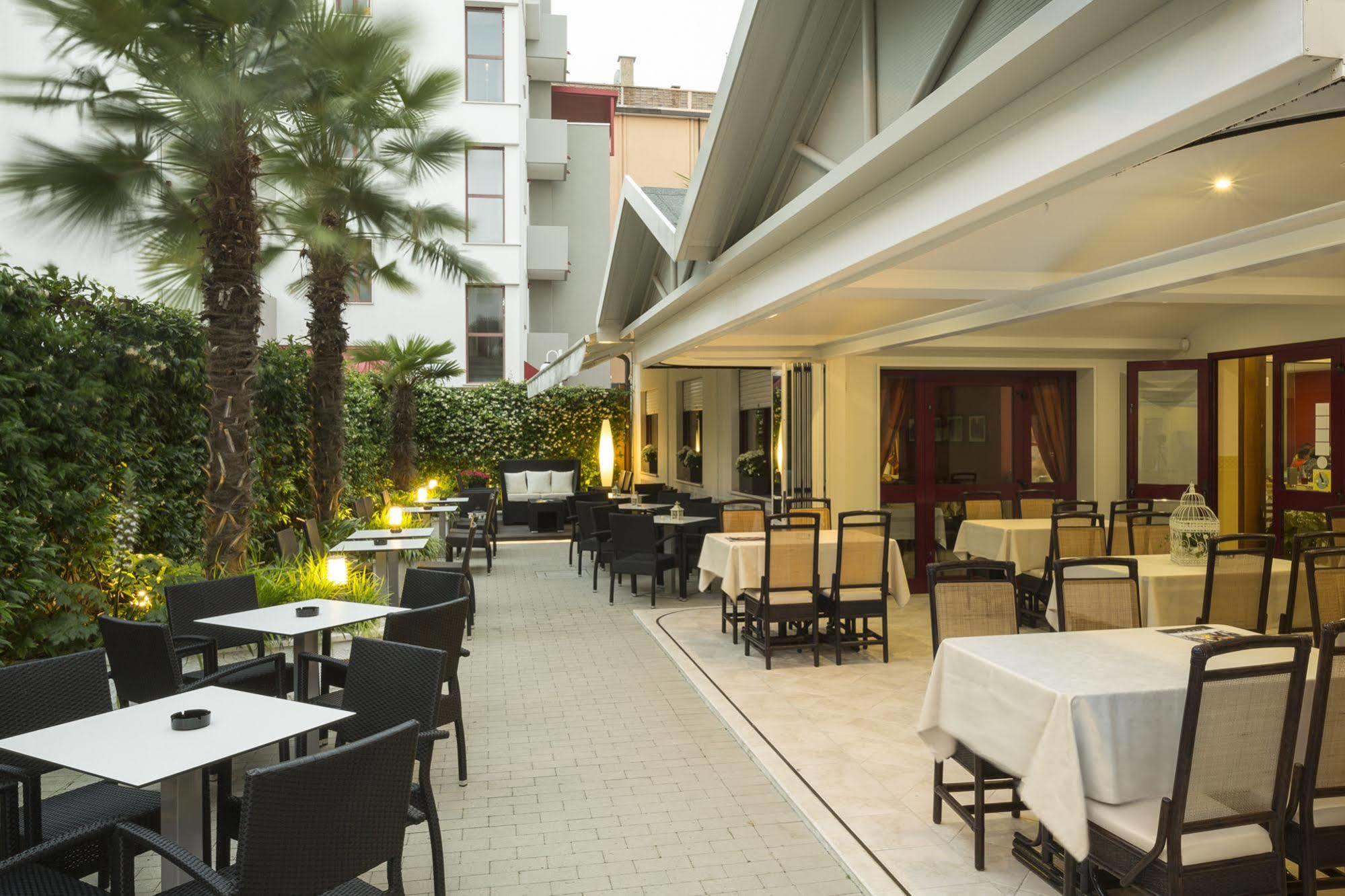 Hotel Imperia Lido di Jesolo Ngoại thất bức ảnh